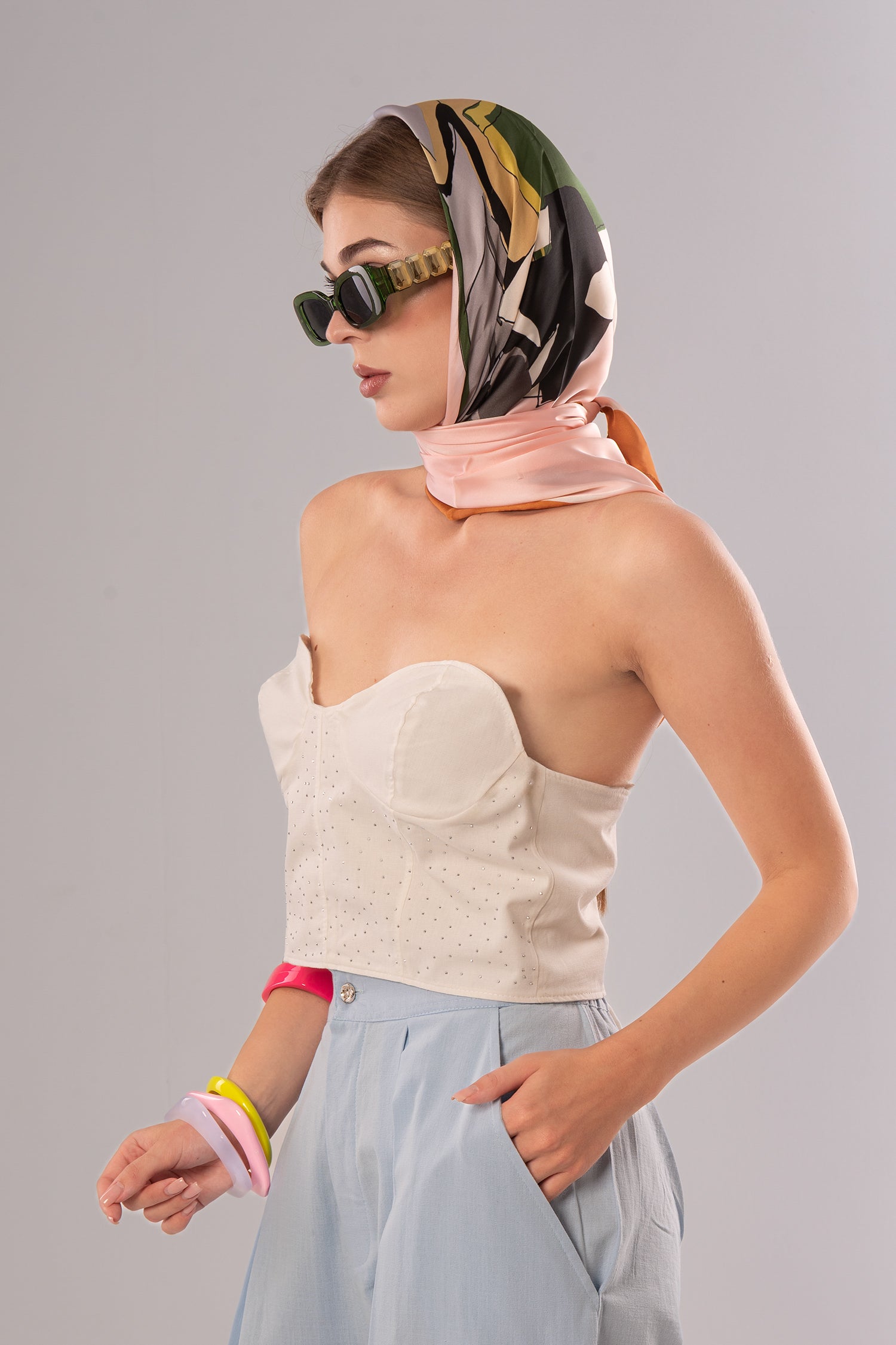 Two-Piece Set: Corset + Cotton White/Pink Top