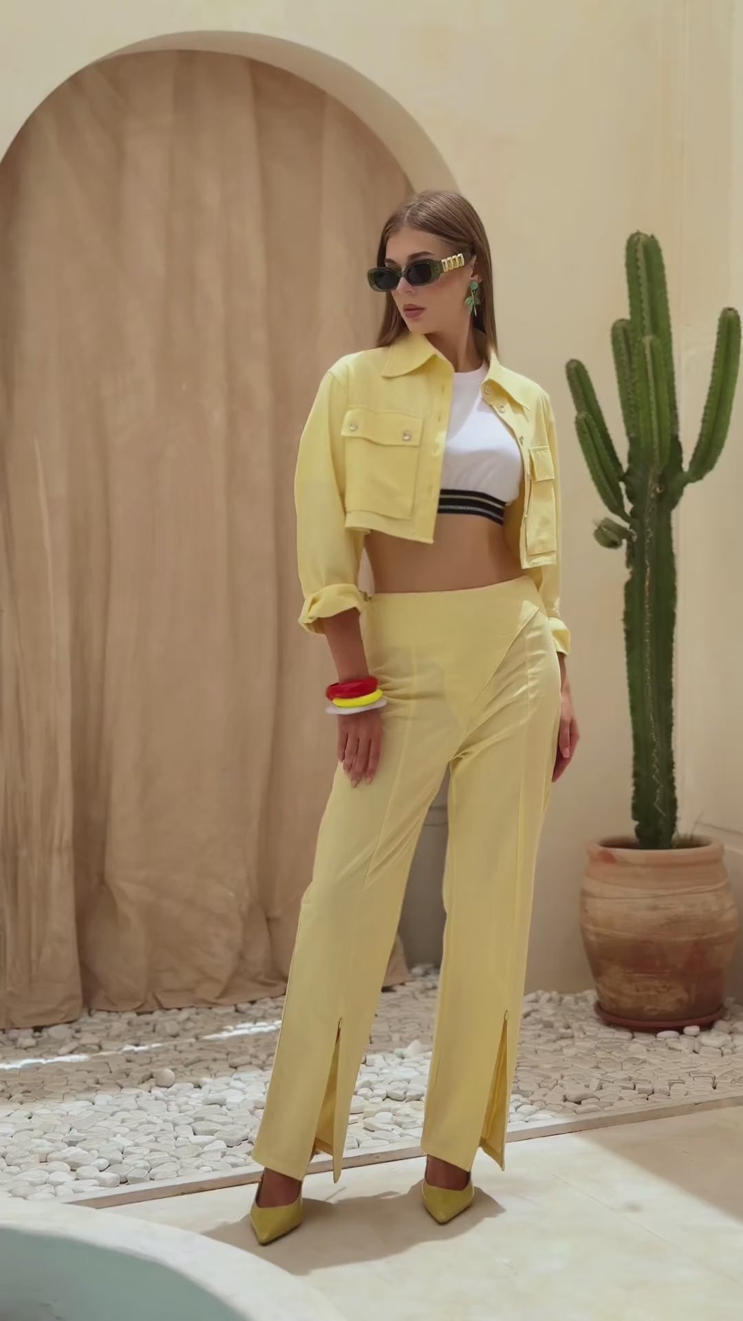Short Linen Yellow Jacket